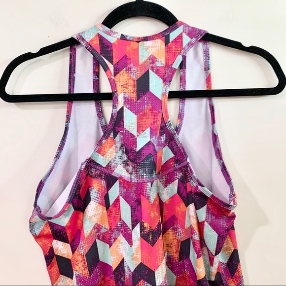 🌸LUKKA Multi Color Zig Zag Racerback Workout Tank - Picture 5 of 5